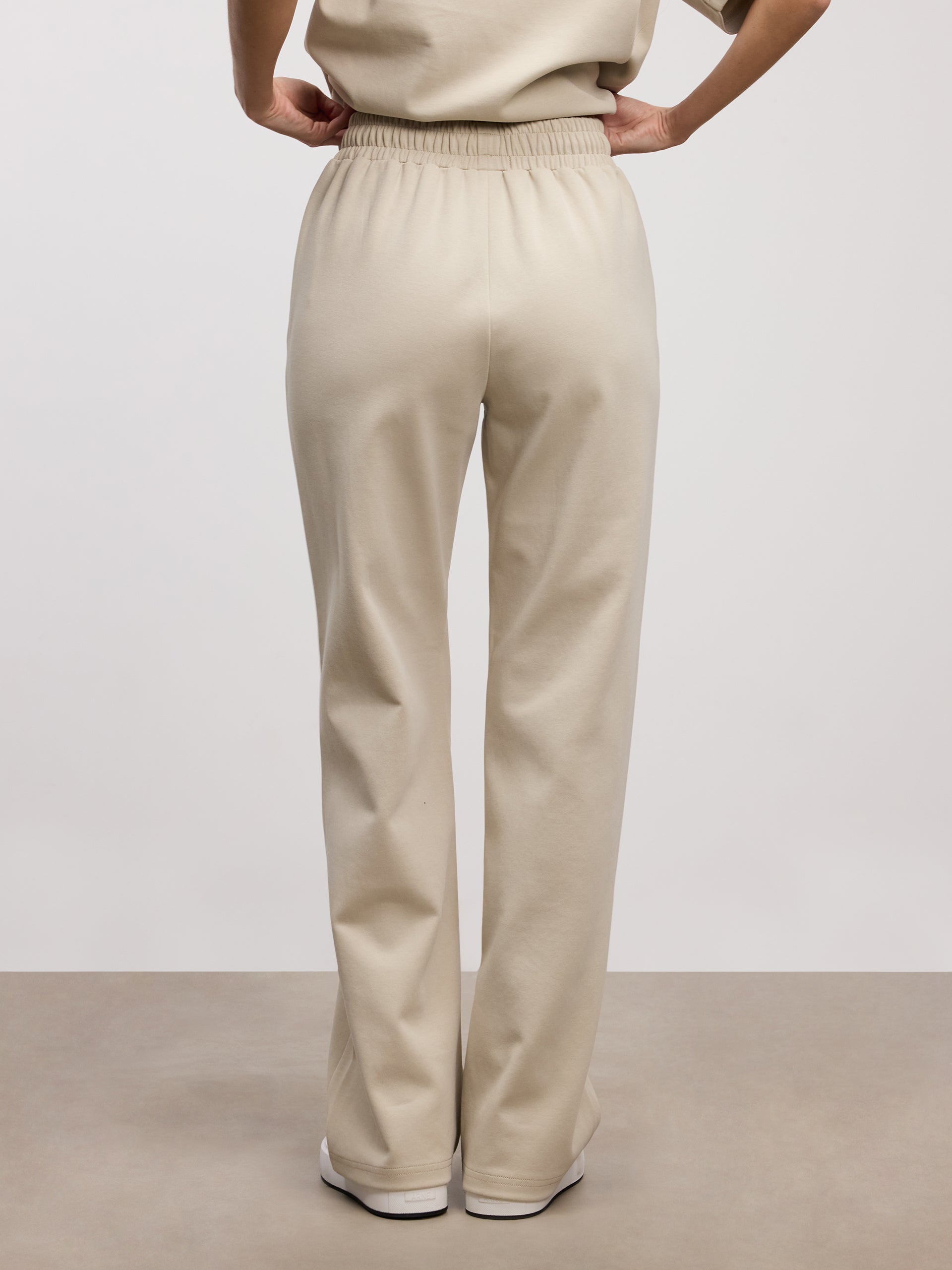 Womens Interlock Straight Leg Jogger in Stone