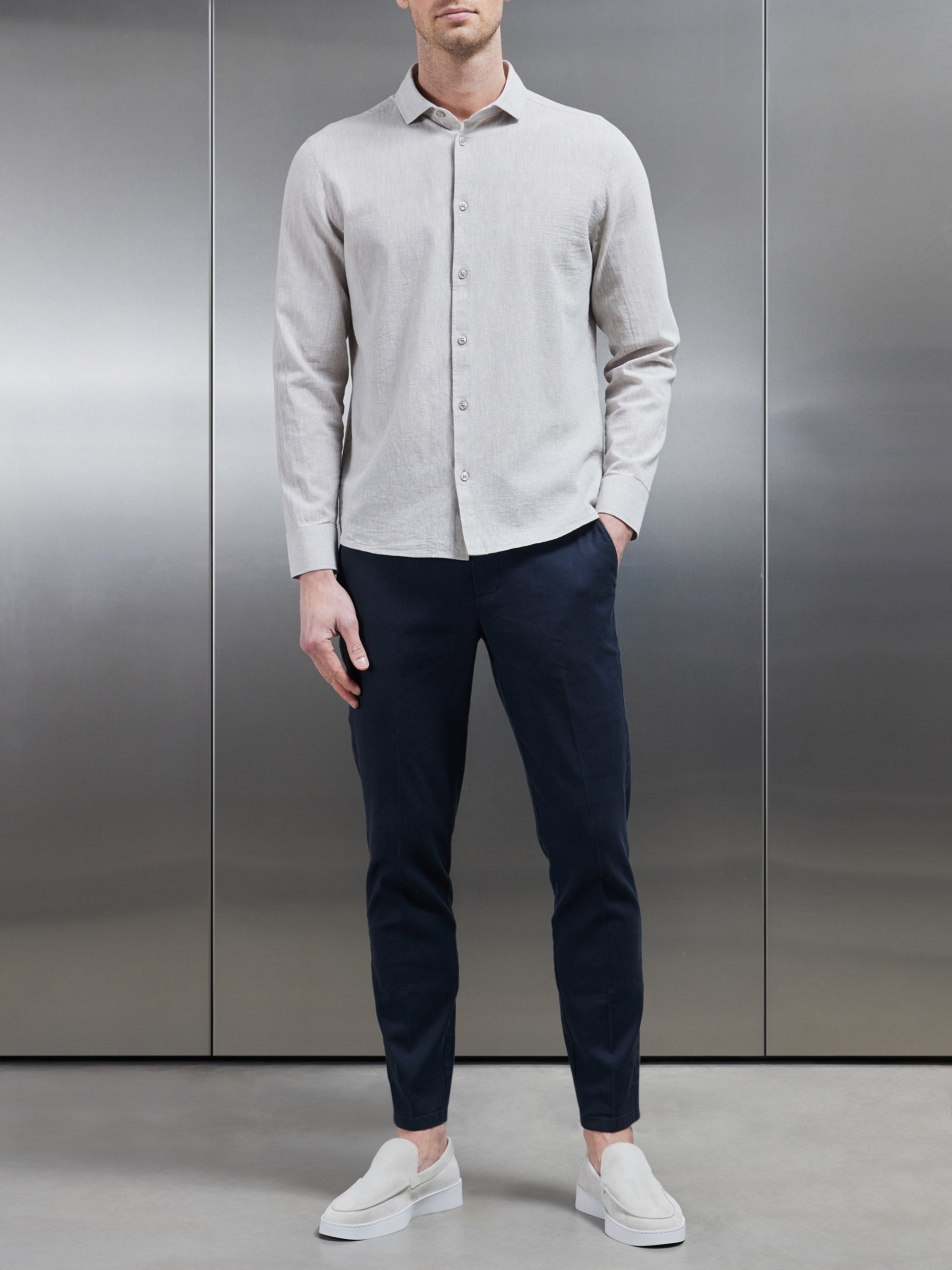 Linen Long Sleeve Cutaway Collar Shirt in Stone