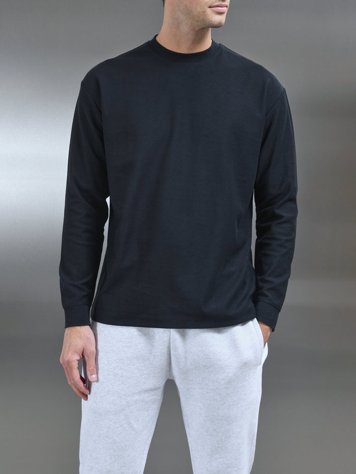 Relaxed Fit Long Sleeve T-Shirt in Black