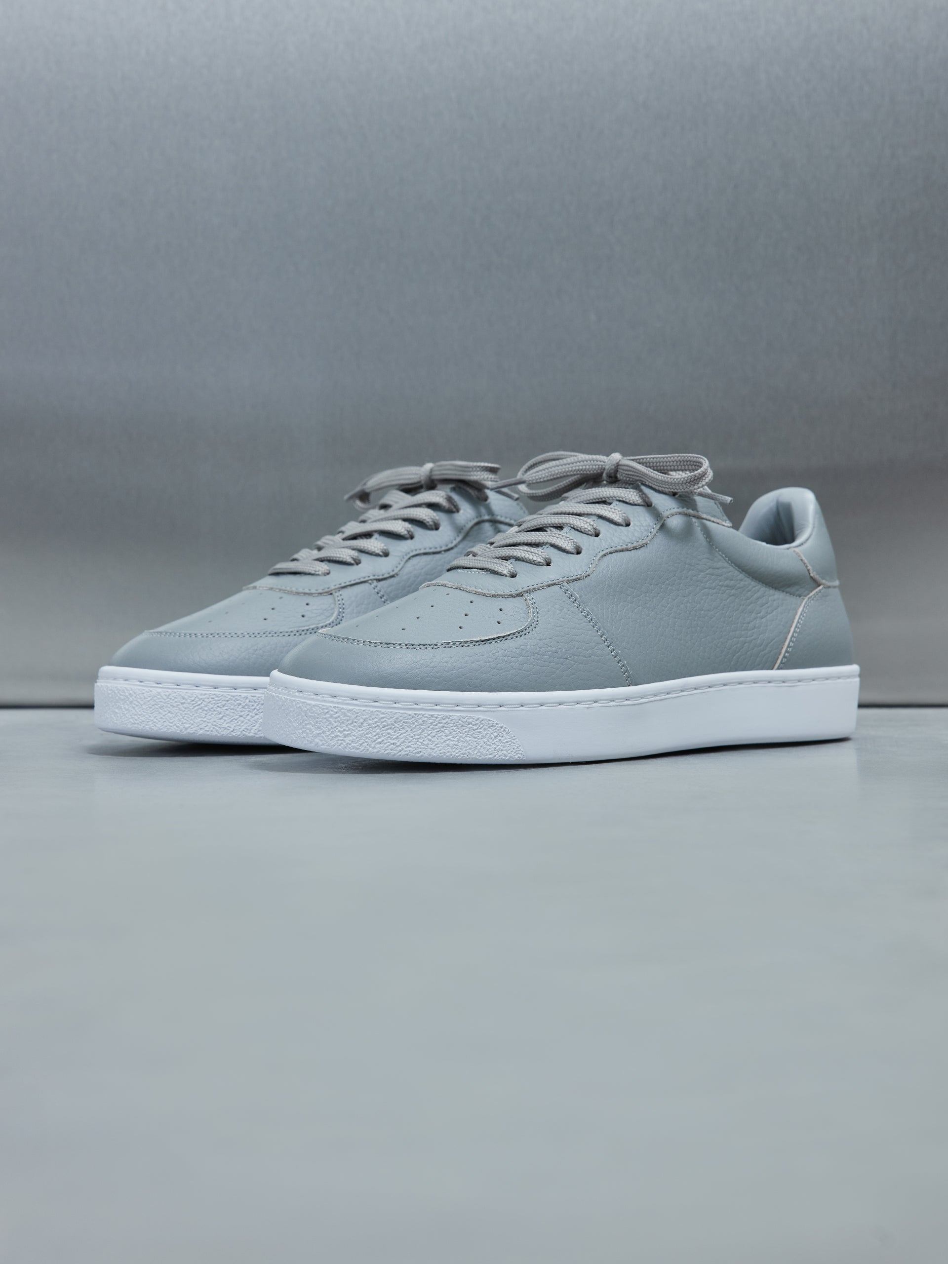 Low Trainer in Stone