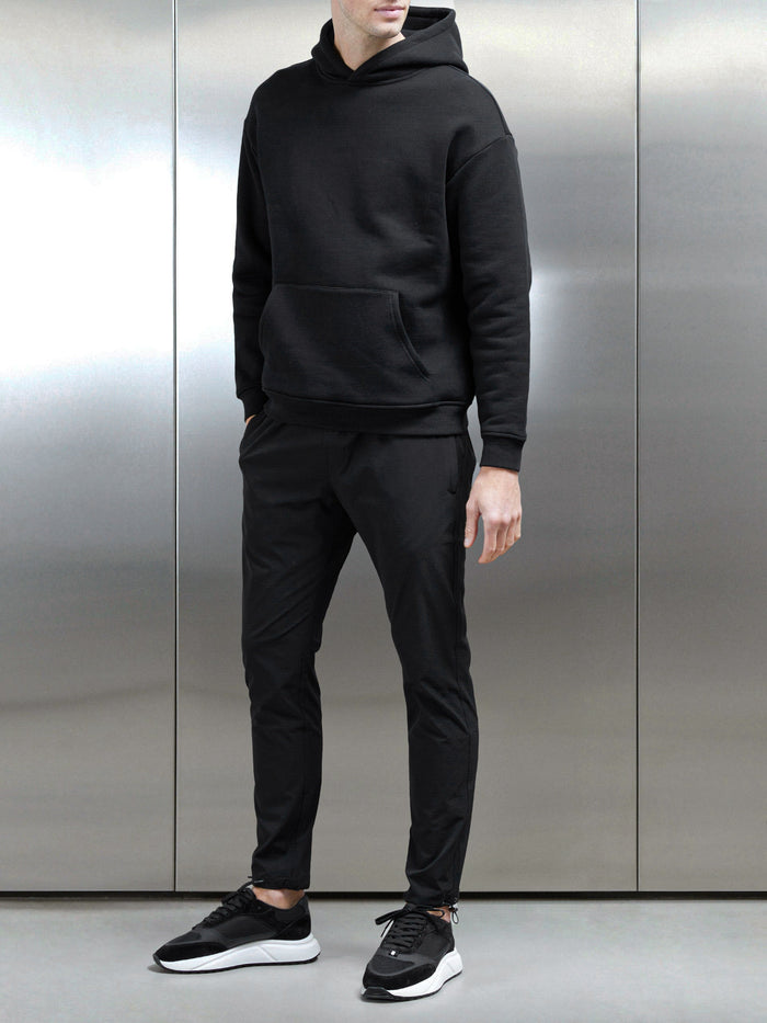 Utility Trackpant in Black