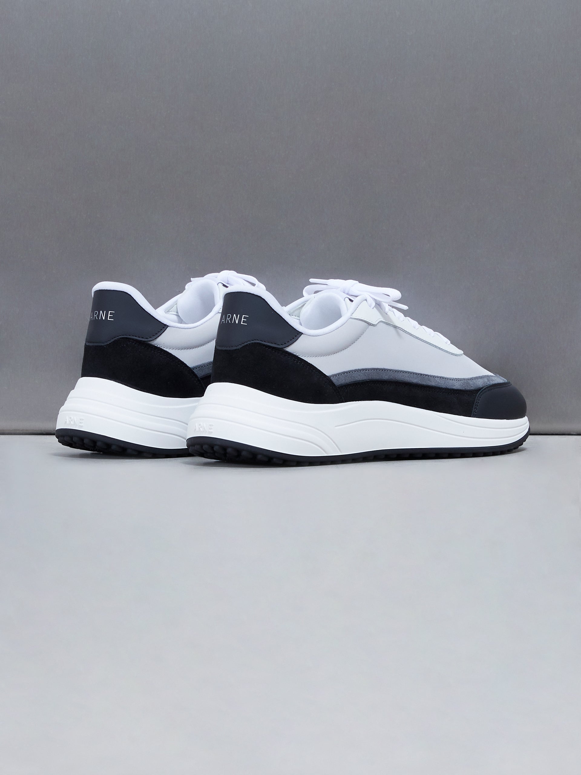 Wave Runner in Black Ice