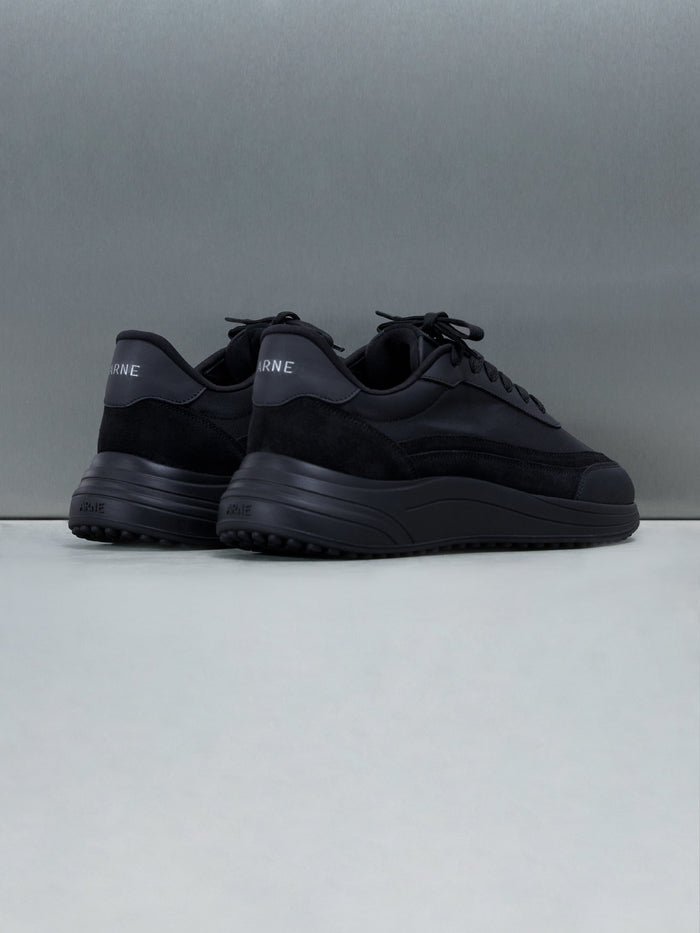 Wave Runner in Triple Black