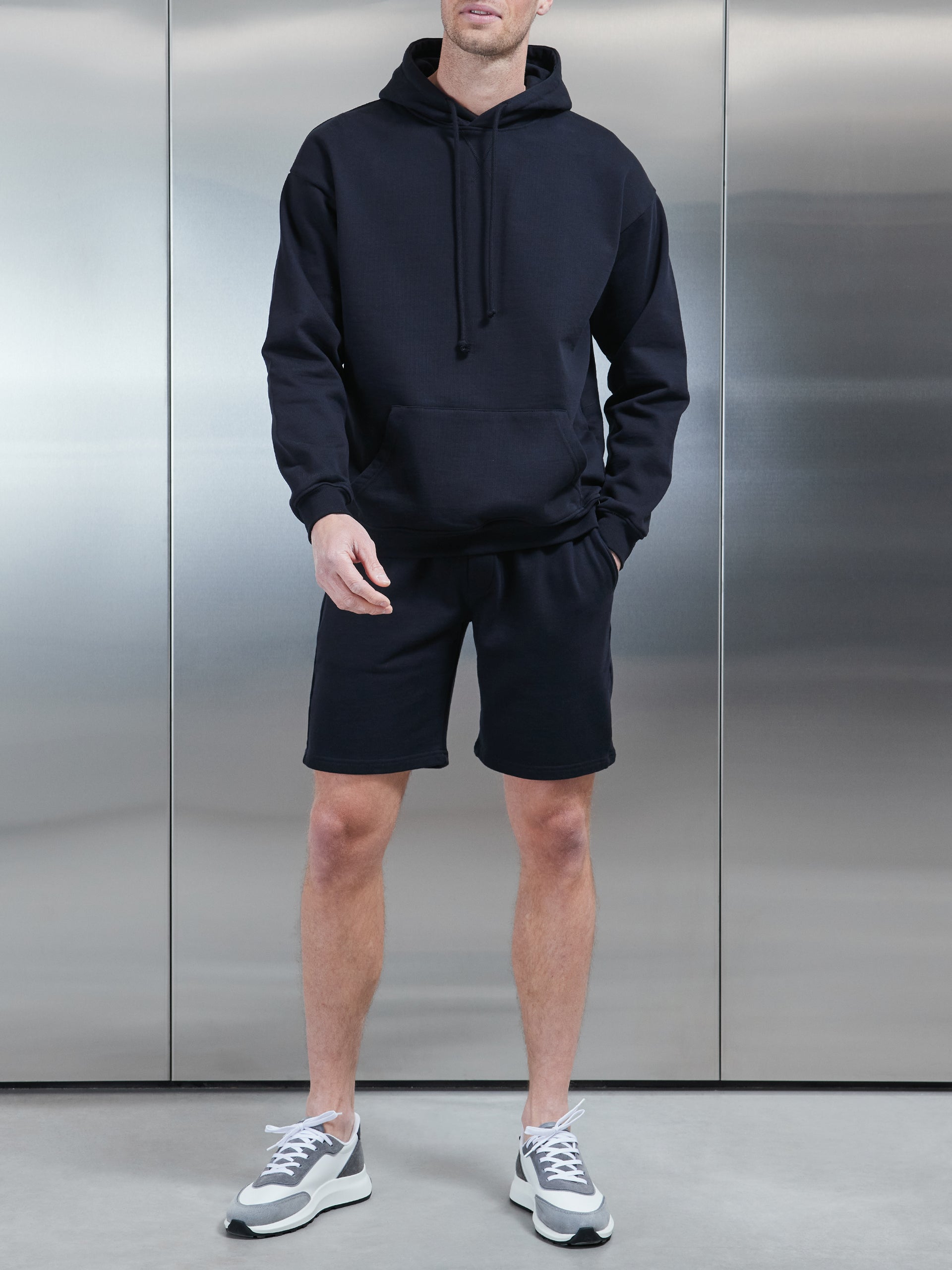 Relaxed Fit Short in Black